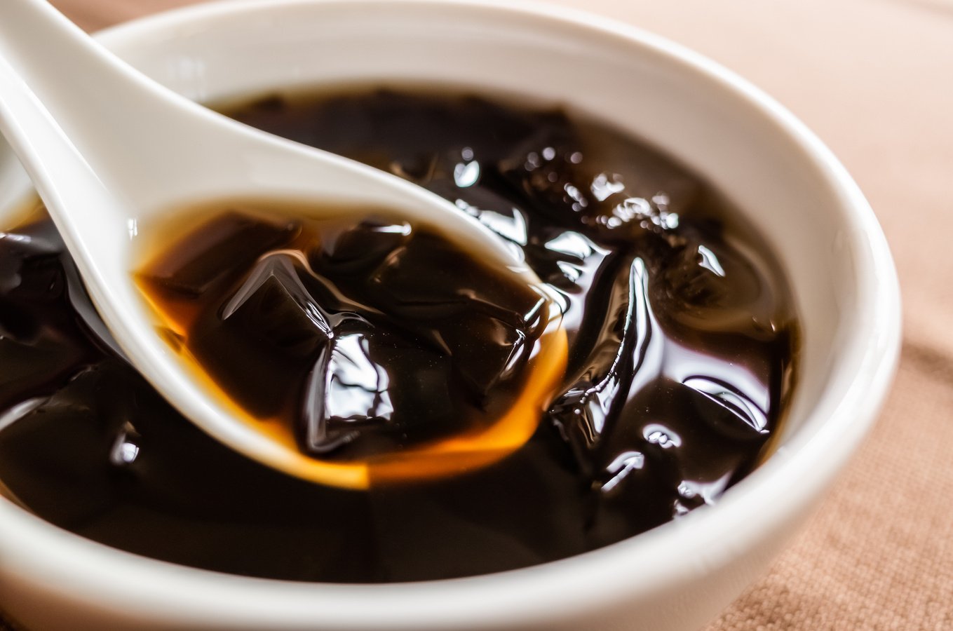 Grass Jelly Tea     